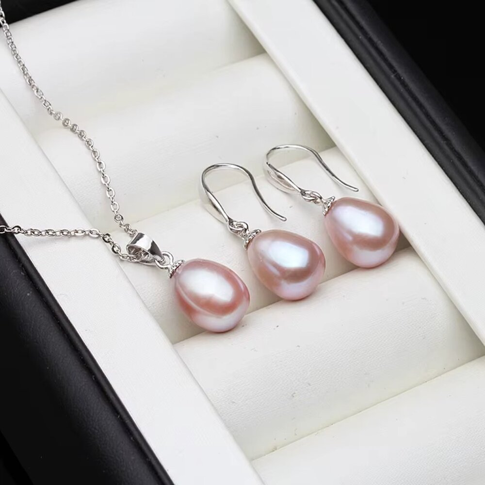 Worn Once .Sterling Silver Pink-Lilac Freshwater Pearl Jewelry Set